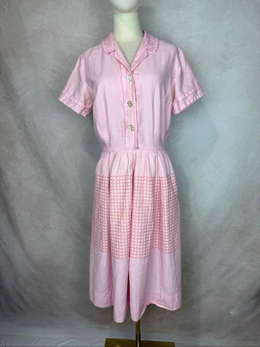 Vintage 1940s Early 1950s Dress Pink Gingham Short Sleeve Button Dress Sz M READ